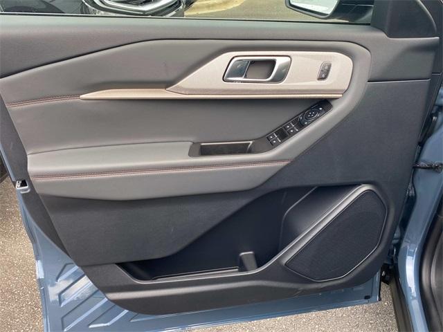 new 2025 Ford Explorer car, priced at $41,659