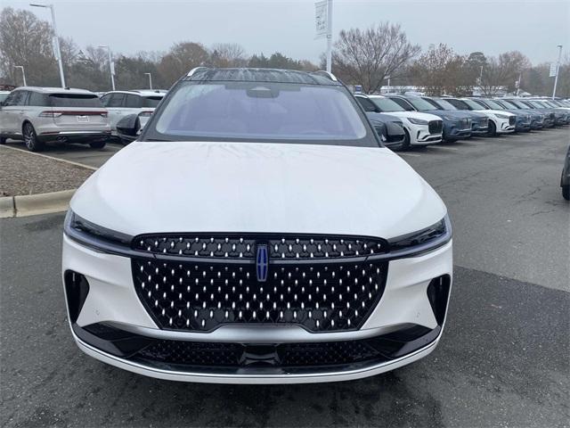 new 2025 Lincoln Nautilus car, priced at $68,160