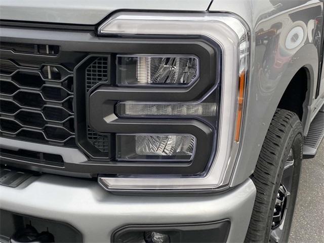 new 2024 Ford F-250 car, priced at $52,909