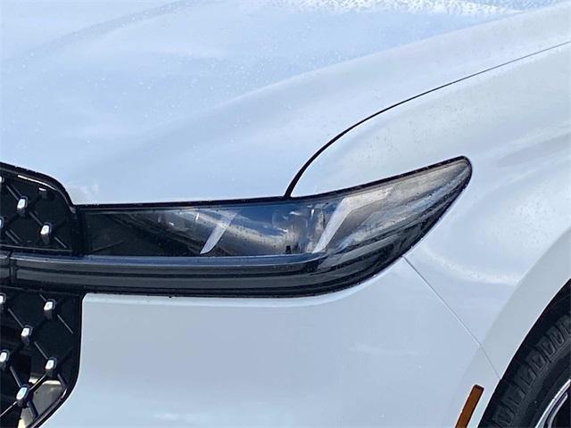 new 2025 Lincoln Navigator car, priced at $118,585