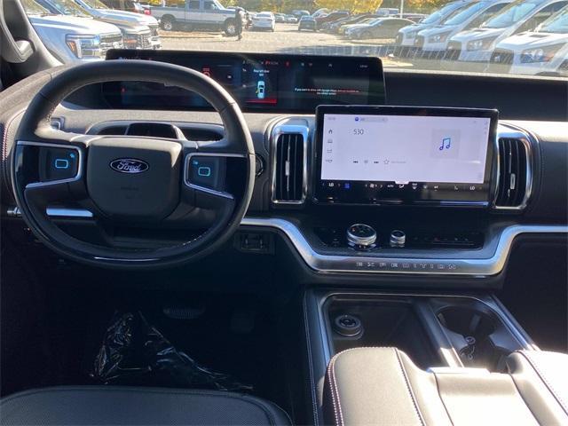 new 2025 Ford Expedition Max car, priced at $85,021