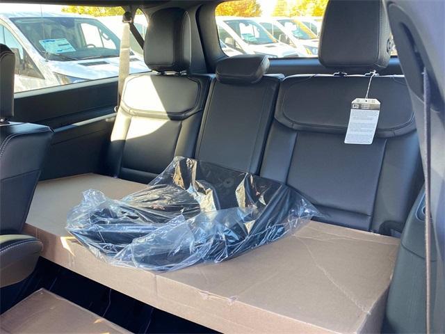 new 2025 Ford Expedition Max car, priced at $85,021