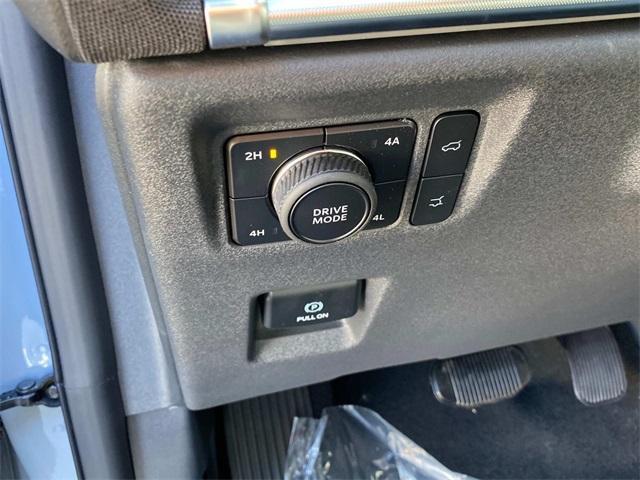 new 2025 Ford Expedition Max car, priced at $85,021