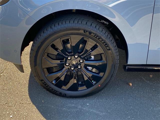 new 2025 Ford Expedition Max car, priced at $85,021