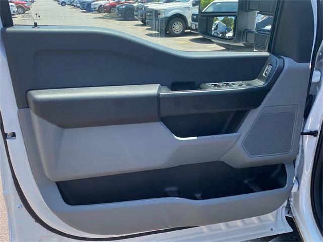new 2025 Ford F-250 car, priced at $62,944