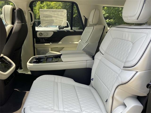 new 2024 Lincoln Navigator L car, priced at $117,665