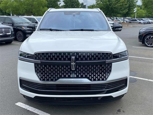 new 2025 Lincoln Navigator L car, priced at $106,175