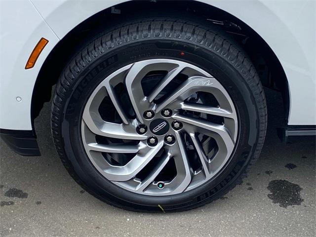 new 2025 Lincoln Navigator L car, priced at $106,175