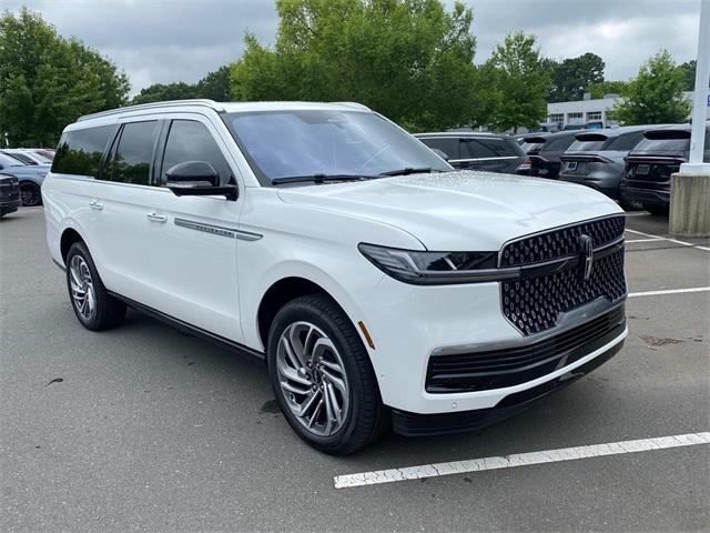 new 2025 Lincoln Navigator L car, priced at $106,175