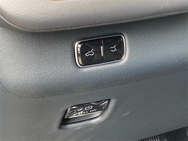 new 2025 Lincoln Navigator car, priced at $121,435