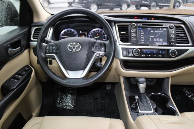 used 2018 Toyota Highlander car, priced at $19,858