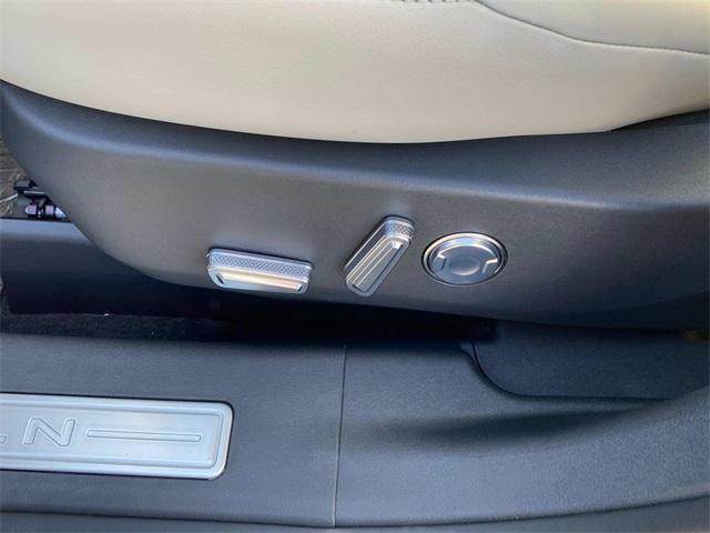 new 2026 Lincoln Nautilus car, priced at $65,784