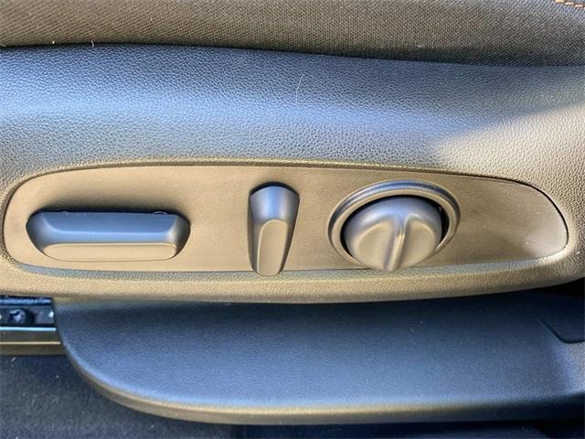 used 2021 Chevrolet Equinox car, priced at $17,214