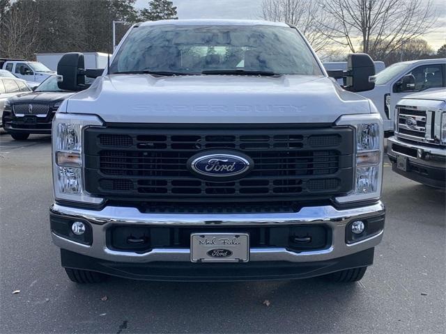 new 2024 Ford F-250 car, priced at $45,940