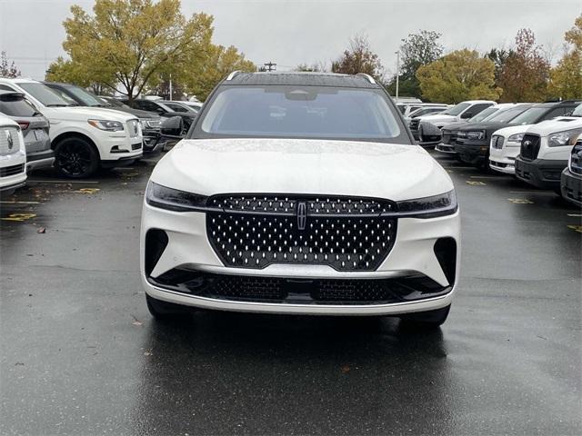 new 2025 Lincoln Nautilus car, priced at $61,105