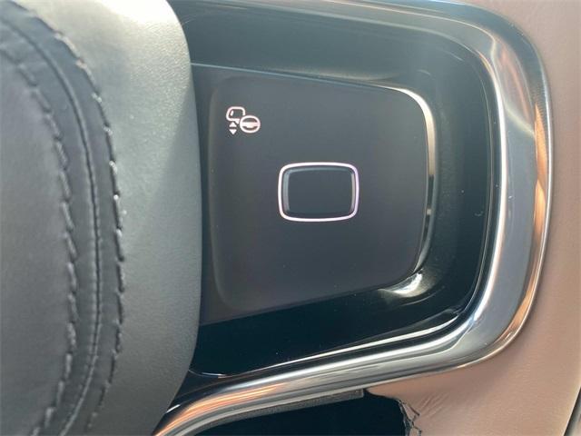 new 2025 Lincoln Navigator car, priced at $118,585