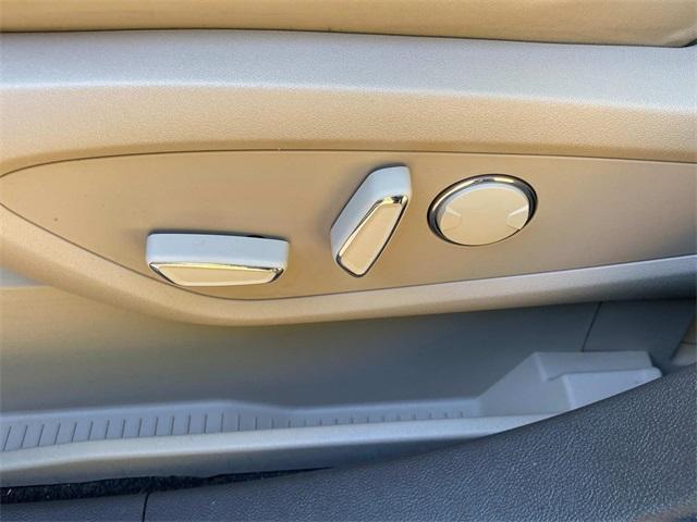 used 2022 Lincoln Nautilus car, priced at $34,622