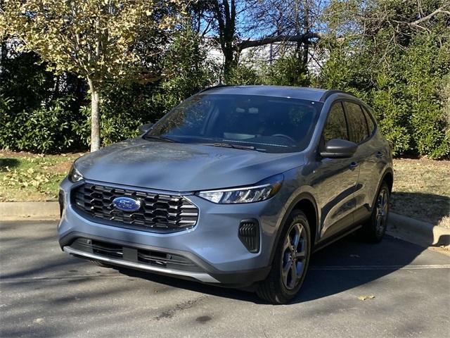 new 2025 Ford Escape car, priced at $28,194