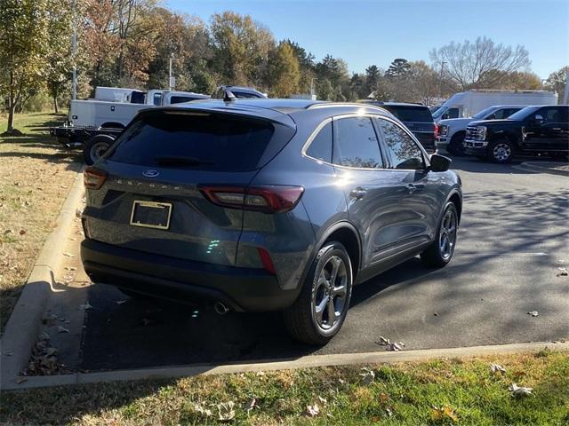 new 2025 Ford Escape car, priced at $28,194