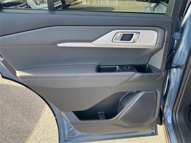 new 2025 Ford Explorer car, priced at $43,106