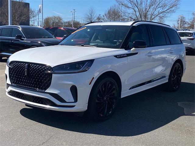 new 2025 Lincoln Aviator car, priced at $77,027