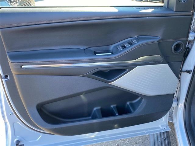 new 2025 Lincoln Navigator L car, priced at $121,585