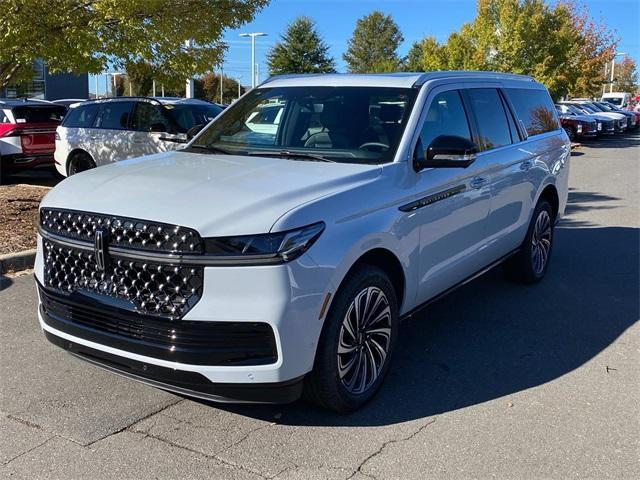 new 2025 Lincoln Navigator L car, priced at $121,585