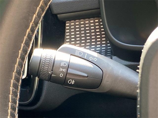 used 2020 Volvo XC40 car, priced at $22,163