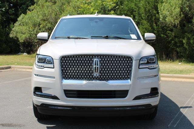 new 2024 Lincoln Navigator car, priced at $98,125