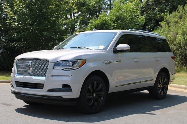 new 2024 Lincoln Navigator car, priced at $98,125