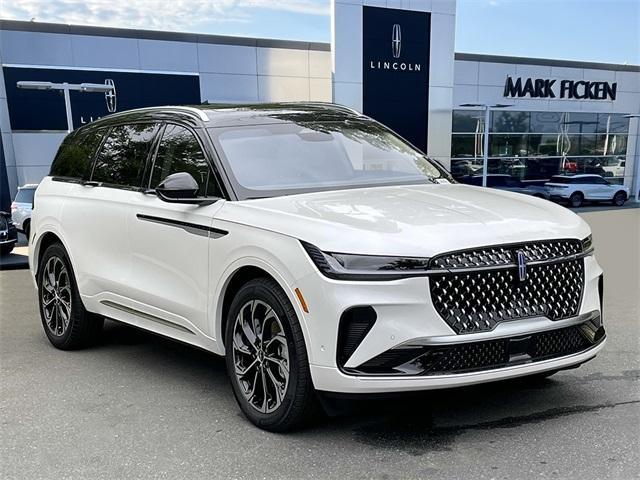 new 2024 Lincoln Nautilus car, priced at $64,356