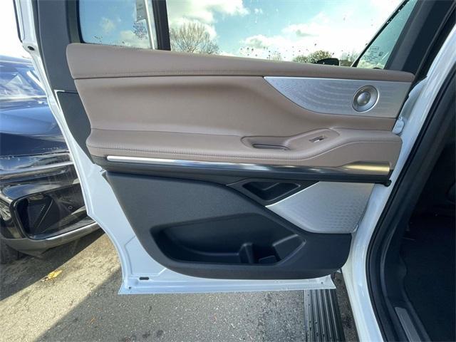 new 2025 Lincoln Navigator L car, priced at $121,585