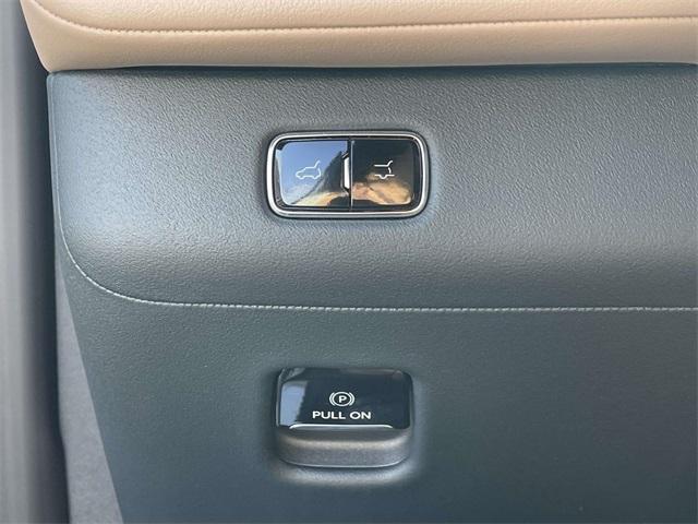 new 2025 Lincoln Navigator L car, priced at $121,585