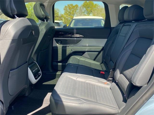 new 2025 Lincoln Nautilus car, priced at $58,708