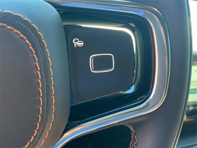 new 2025 Lincoln Navigator car, priced at $118,585