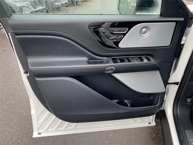 new 2026 Lincoln Aviator car, priced at $76,675