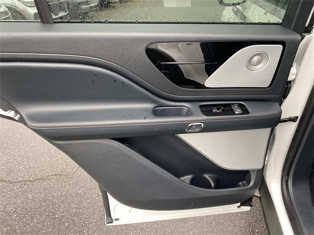 new 2026 Lincoln Aviator car, priced at $76,675