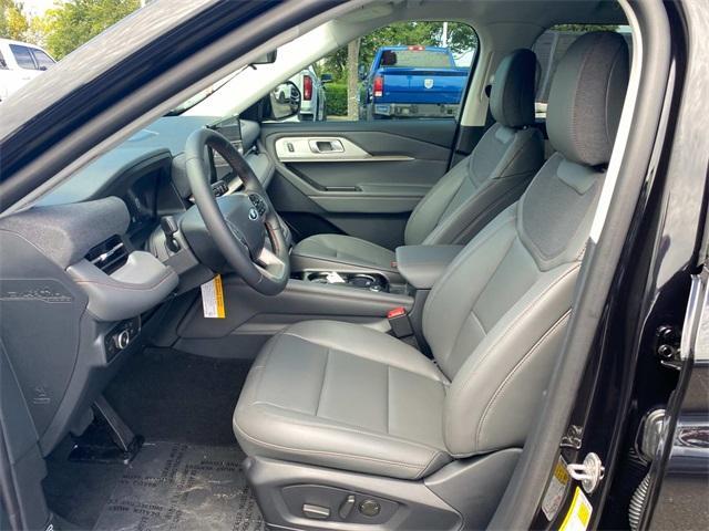 new 2025 Ford Explorer car, priced at $40,209
