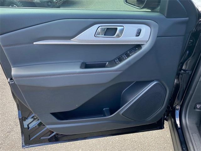 new 2025 Ford Explorer car, priced at $40,209