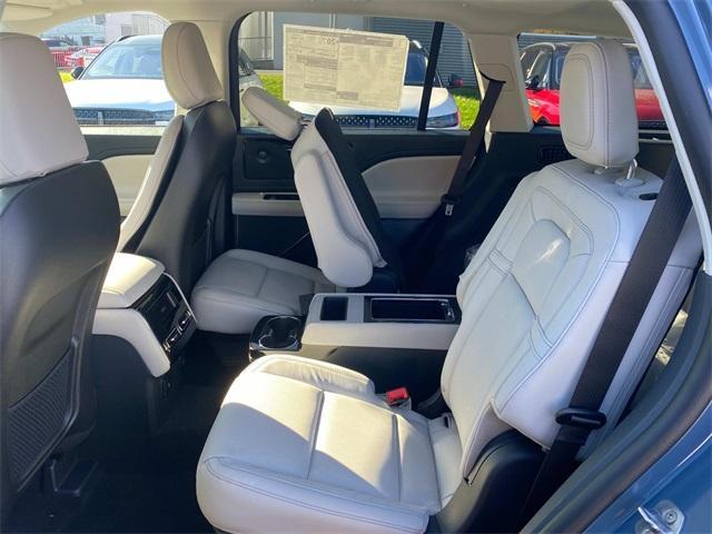 new 2026 Lincoln Aviator car, priced at $69,701