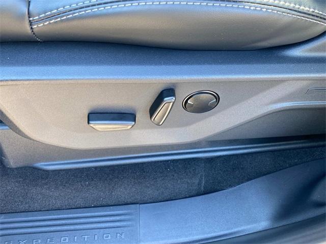 new 2025 Ford Expedition Max car, priced at $87,860