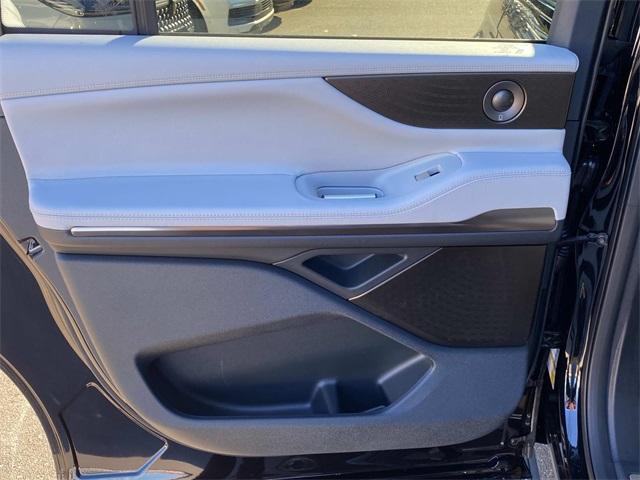 new 2025 Lincoln Navigator L car, priced at $121,335