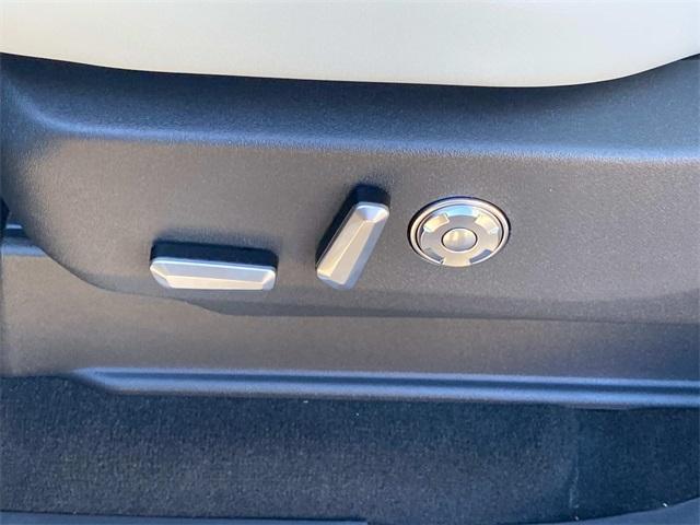 new 2025 Lincoln Navigator L car, priced at $121,335