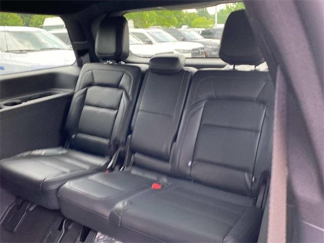 new 2025 Lincoln Navigator car, priced at $105,985
