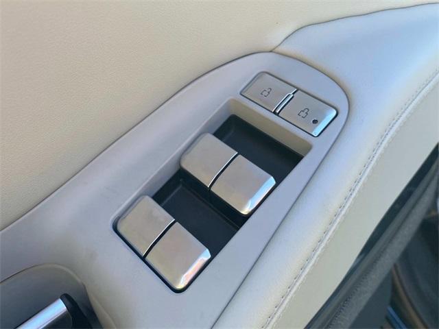 new 2025 Lincoln Navigator car, priced at $105,085