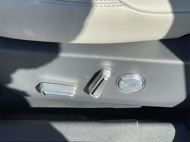 new 2026 Lincoln Nautilus car, priced at $59,222