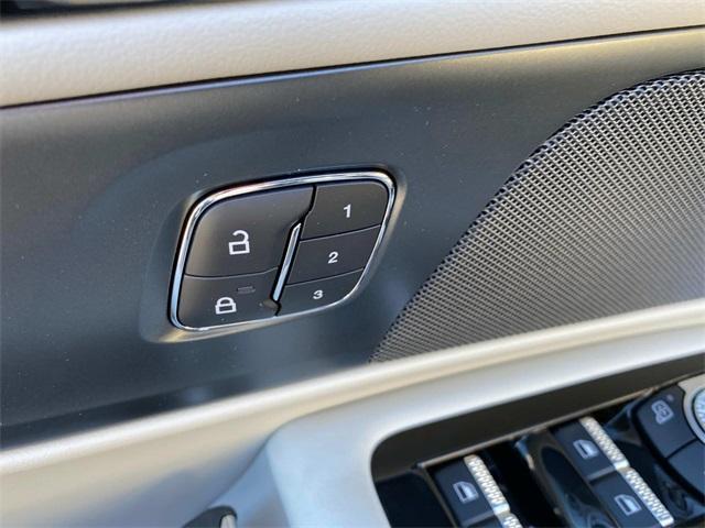 new 2026 Lincoln Nautilus car, priced at $64,275