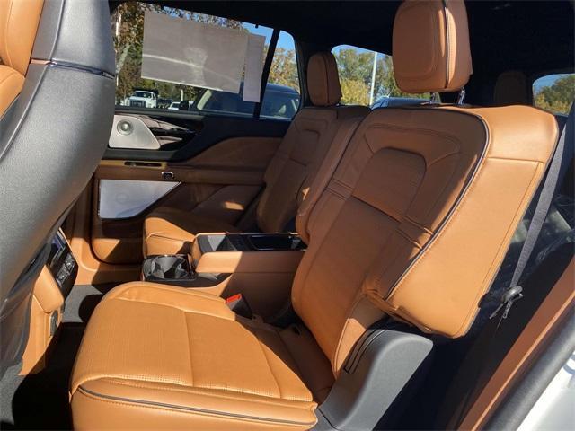 new 2025 Lincoln Aviator car, priced at $91,025