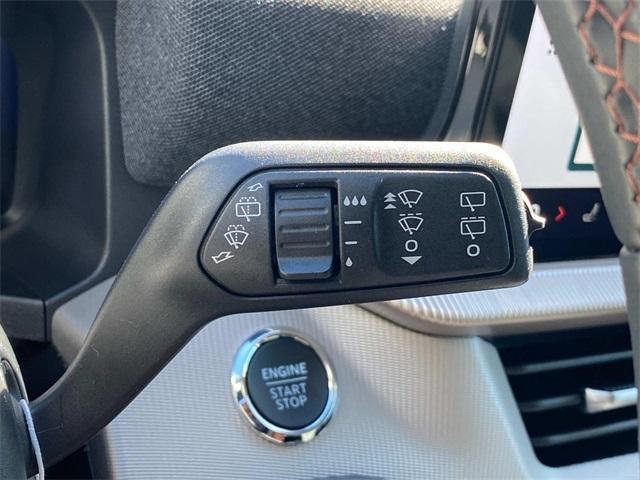 new 2025 Ford Explorer car, priced at $40,805