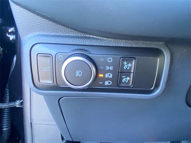 new 2025 Ford Explorer car, priced at $40,248